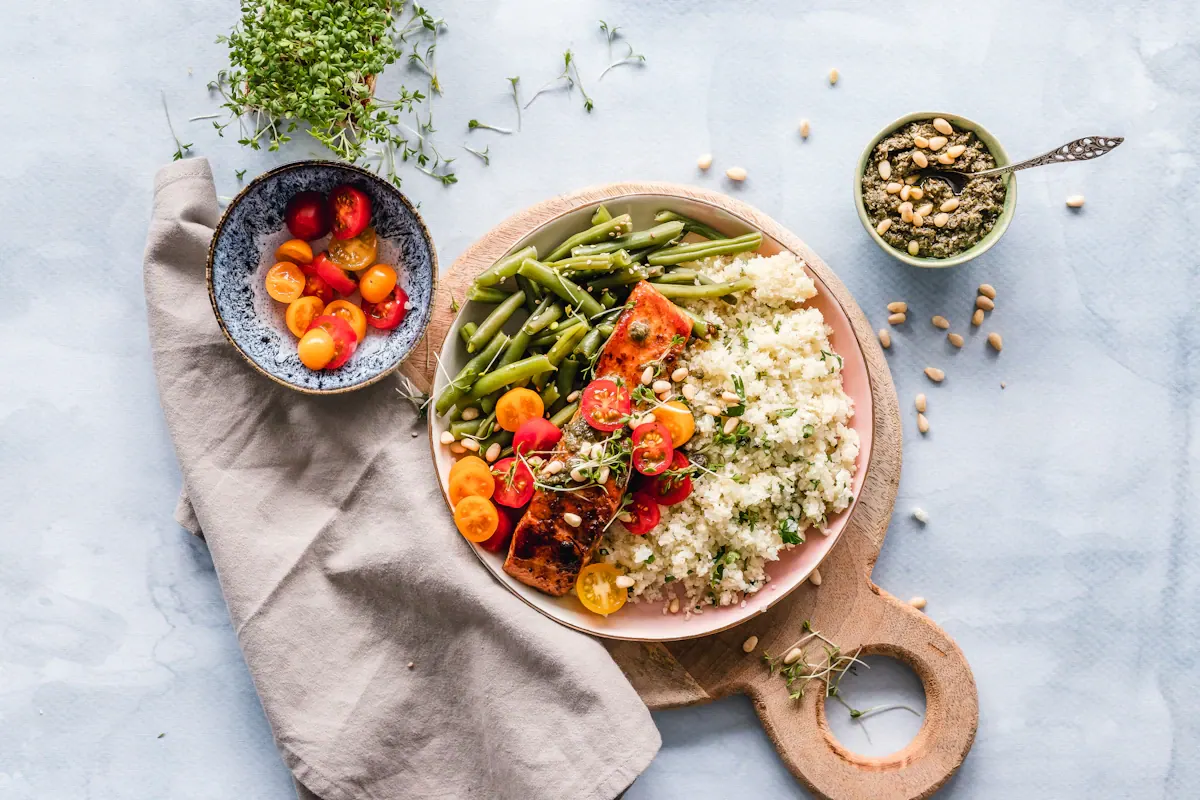 Bowl com ingredientes frescos